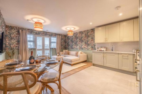 Escape in Style to Windsor with Free Parking